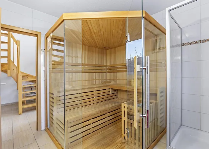 Windfluechter Links Mit Sauna Ferienhaus *
